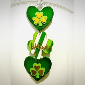 Irish St. Patrick’s Day Lucky Shamrock Wooden Wall Hanging Rustic Door Decor